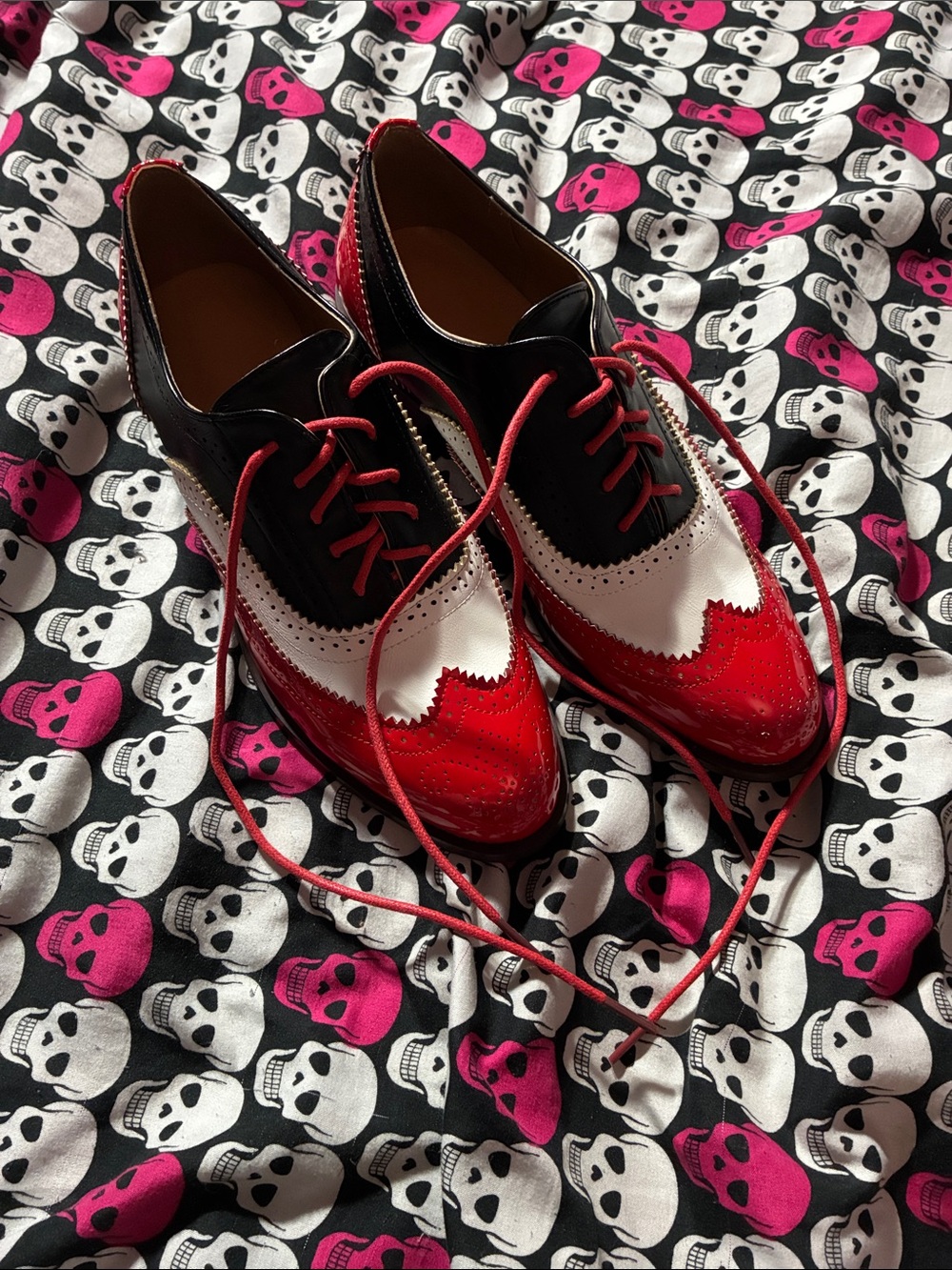 Red black and white heeled loafers